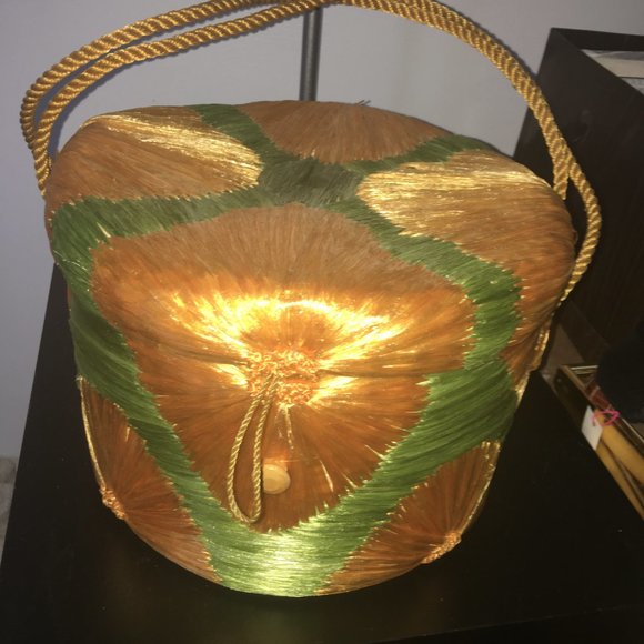 AMAZING VINTAGE 1950'S HUGE BAG/HAT BOX/ BEACH BAG IN EXCELLENT CONDITION - Picture 8 of 9